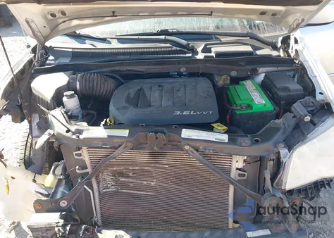 2012 Dodge Grand Caravan Sxt из США, поврежденный, VIN 2C4RDGCG3CR244216